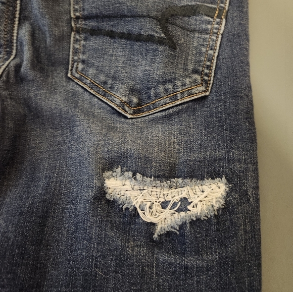 AMERICAN EAGLE Next Level Stitch Distressed Blue Jeans Size 6 Short - Picture 9 of 9